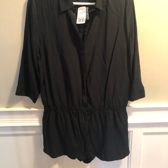 Forever 21 Black Romper. NWT. - Picture 1 of 2